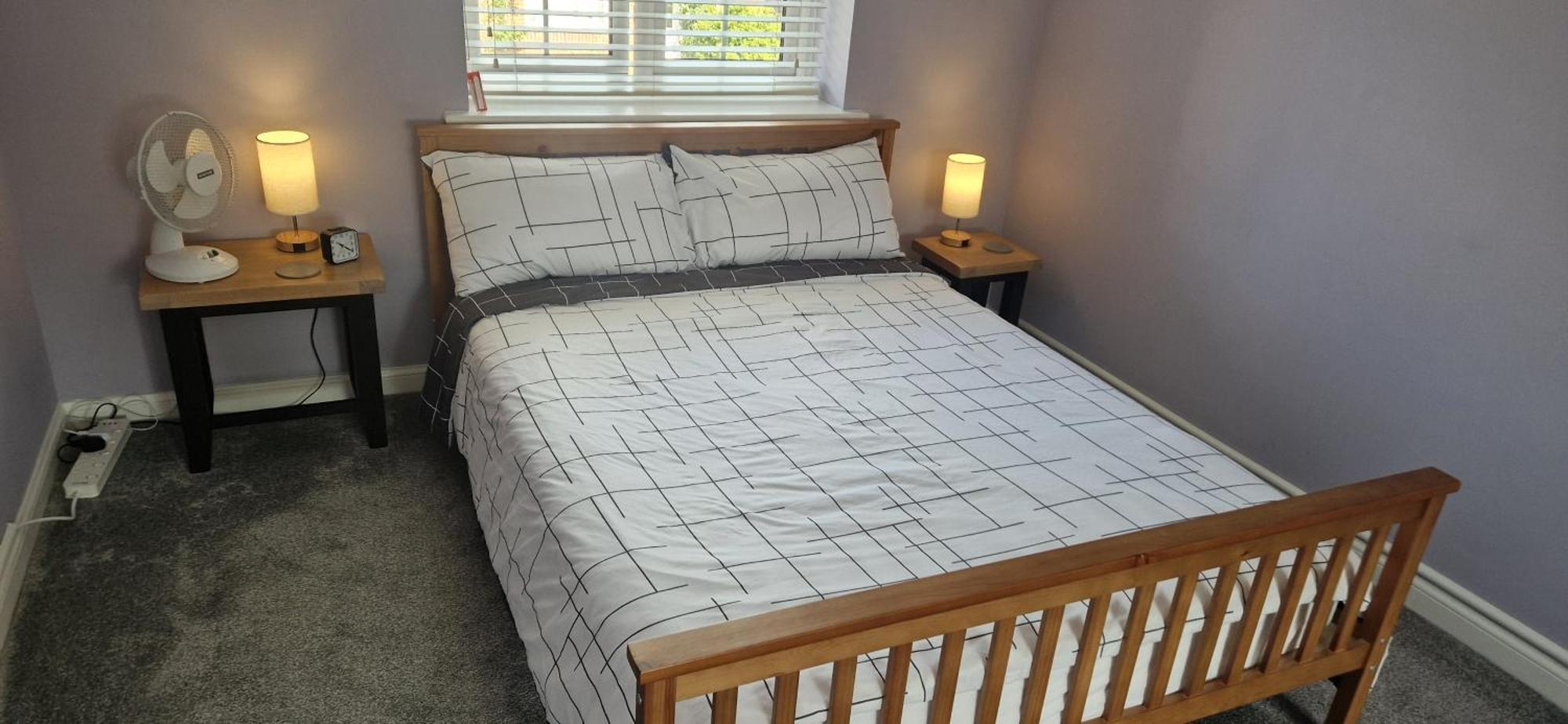 Double B&B Room In Southwater With Private Bathroom And Parking 外观 照片